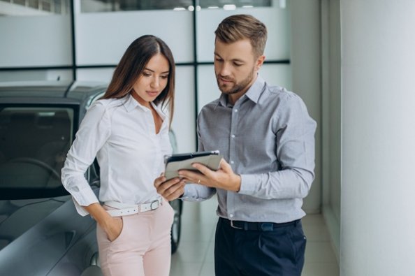 Agente gestisce ordini e trattative con il cliente tramite tablet
