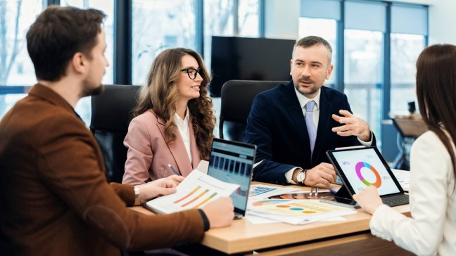 InnovaCRM per la gestione commerciale di clienti, prospect, trattative e attività